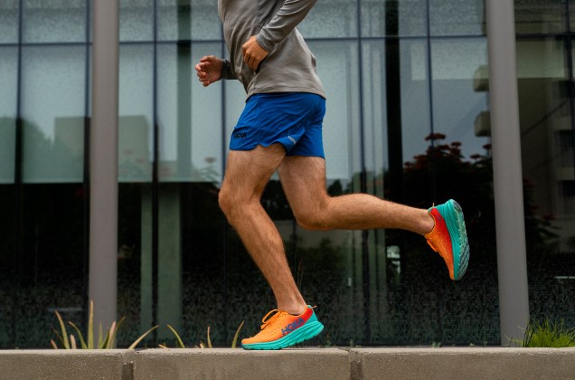 How to Choose the Best Running Shoes for Concrete Floors